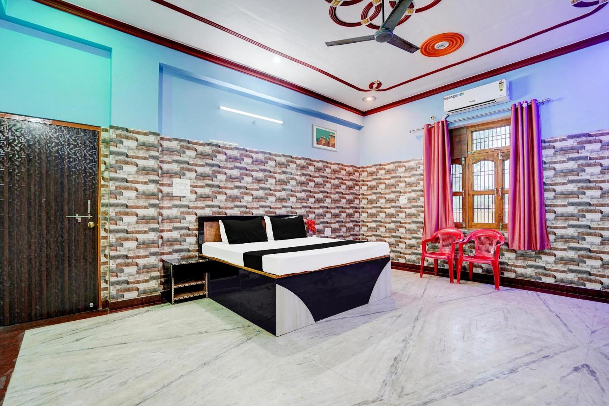 Hotel O J.D. Palace Varanasi Esterno foto