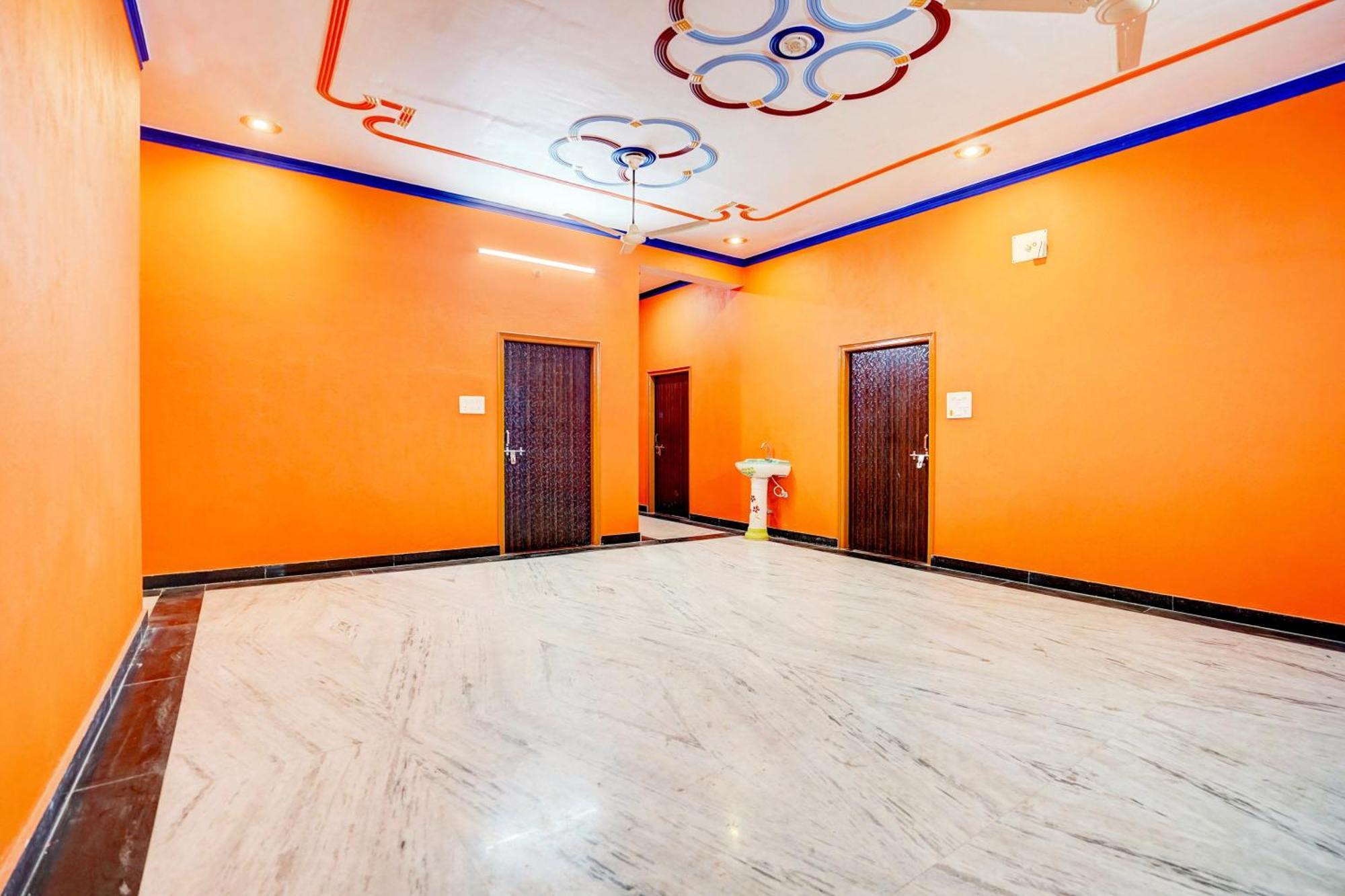 Hotel O J.D. Palace Varanasi Esterno foto