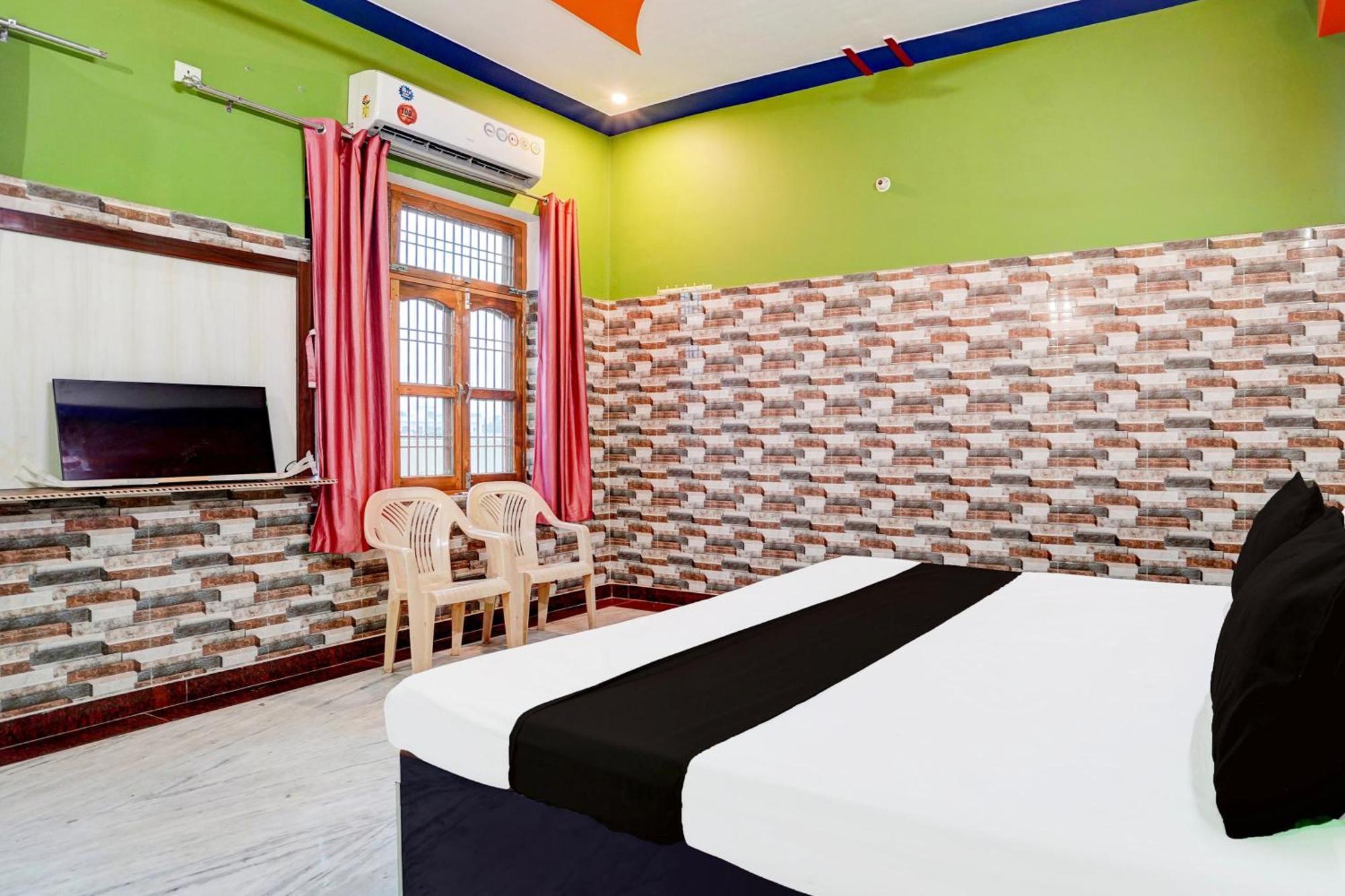 Hotel O J.D. Palace Varanasi Esterno foto